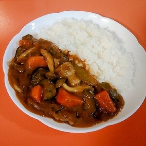 夏野菜ときのこのカレー